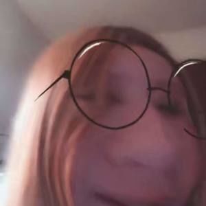 Meet your Posher, Krislynn